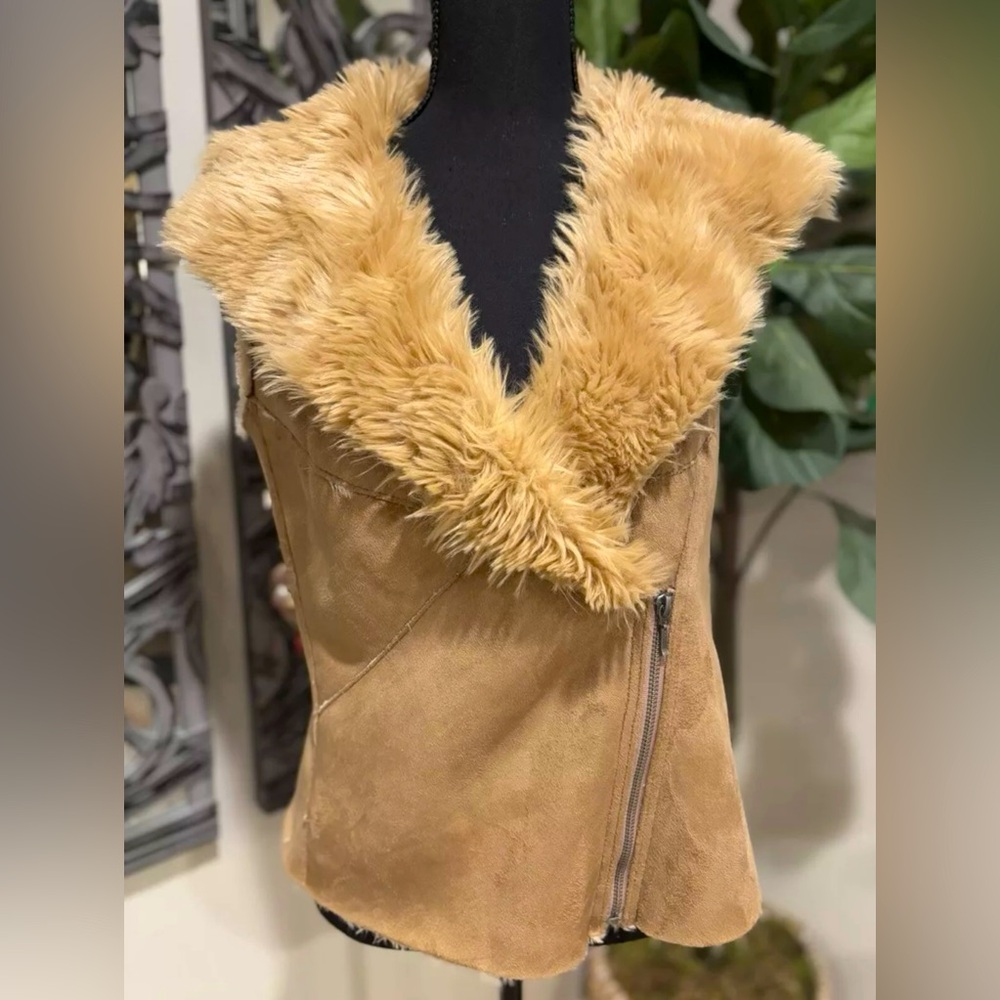 Charming Charlie Women’s Microsuede Faux Fur Boho Western Winter Vest Y2K SMALL